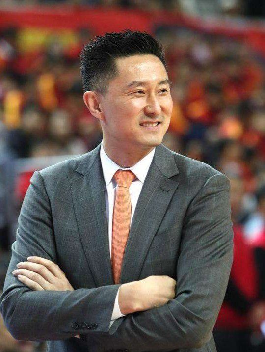 活塞惨遭25连败距历史最长连败纪录仅差1场今日NBA常规赛，活塞111-119主场不敌八人缺战的爵士，惨遭25连败。